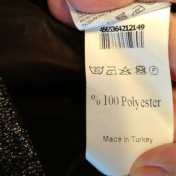 SOGO girls black heart puffer size medium jacket. - Picture 9 of 9